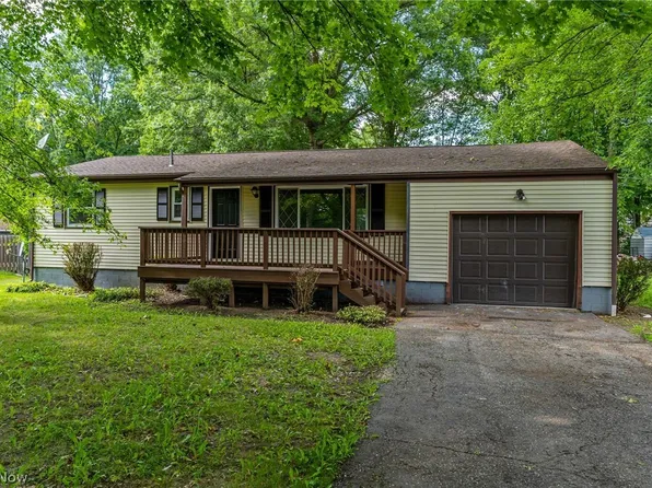 3648 Carson Salt Springs Rd, Newton Falls, OH 44444