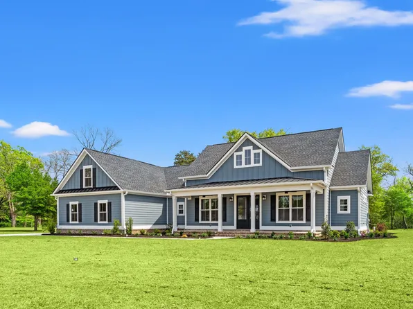 137 Rose Lake Dr., Conway, SC 29526