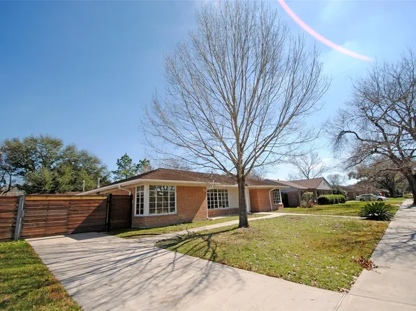 10615 Atwell Dr, Houston, TX 77096