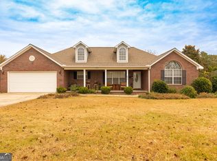 654 Carrington Cir, Thomasville, GA 31757
