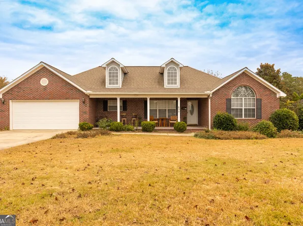 654 Carrington Cir, Thomasville, GA 31757