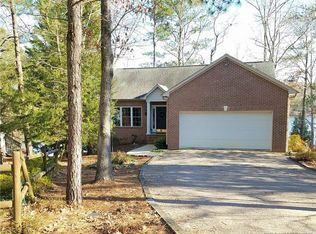 5150 Cardinal Cir, Sanford, NC 27332