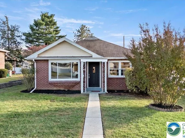 14 E Paoli St, Allentown, PA 18103