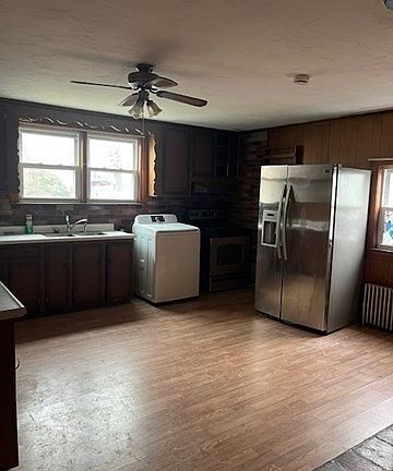 4th image of 30 Chapel St