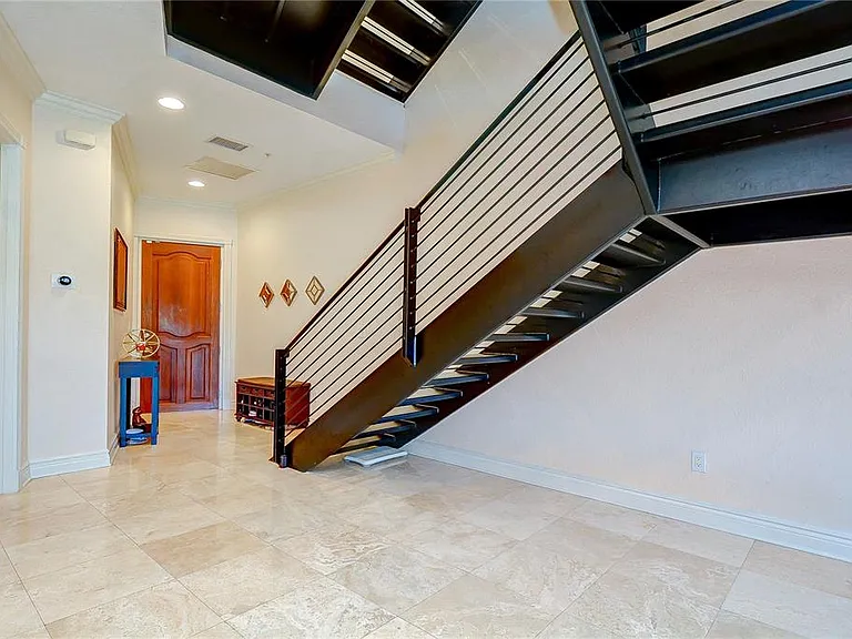 4907 Bayshore Blvd #105 — Photo 14