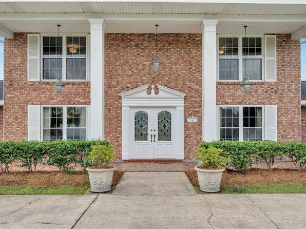 6 W Levert Dr, Boutte, LA 70070