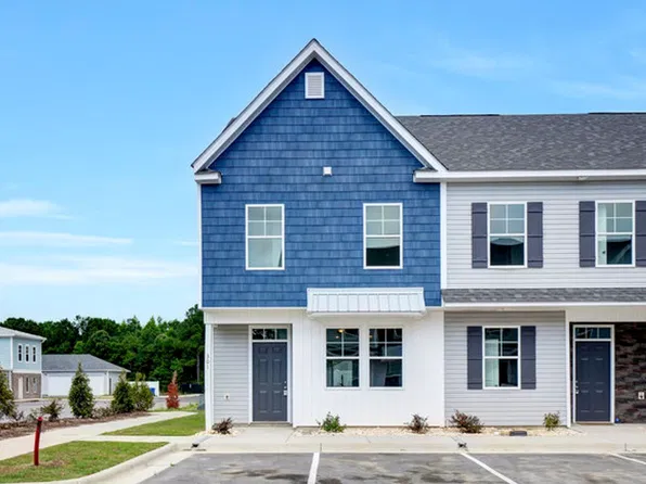 301 Starfish Ln, Sneads Ferry, NC 28460