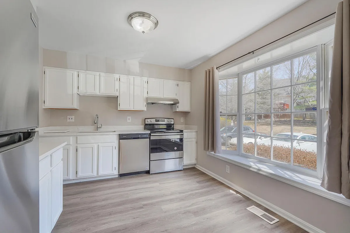 Building Photo - 7314 Eggar Woods Ln