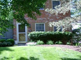 16 Applewood Dr, Fairfield, OH 45014