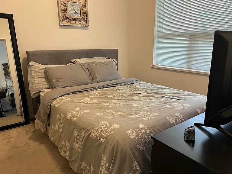 717 Breslay St #3F — Photo 4