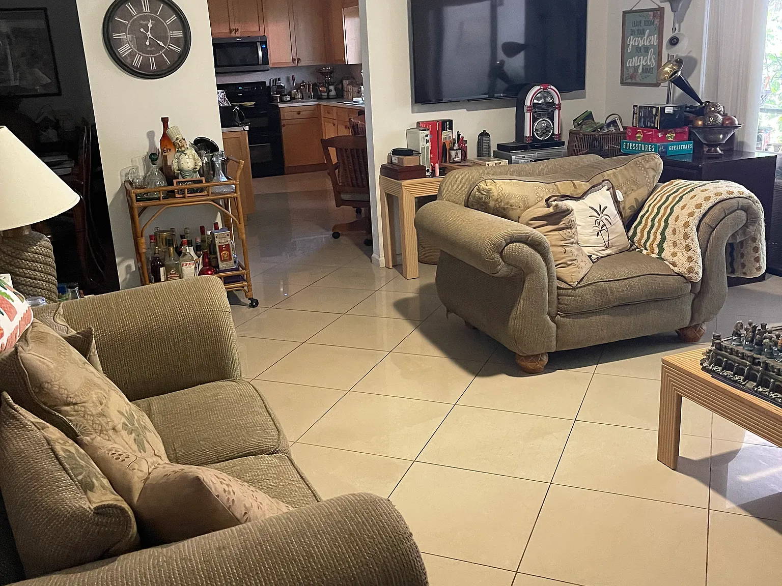4 bed, 1955 sqft, $1,300 — Photo 4
