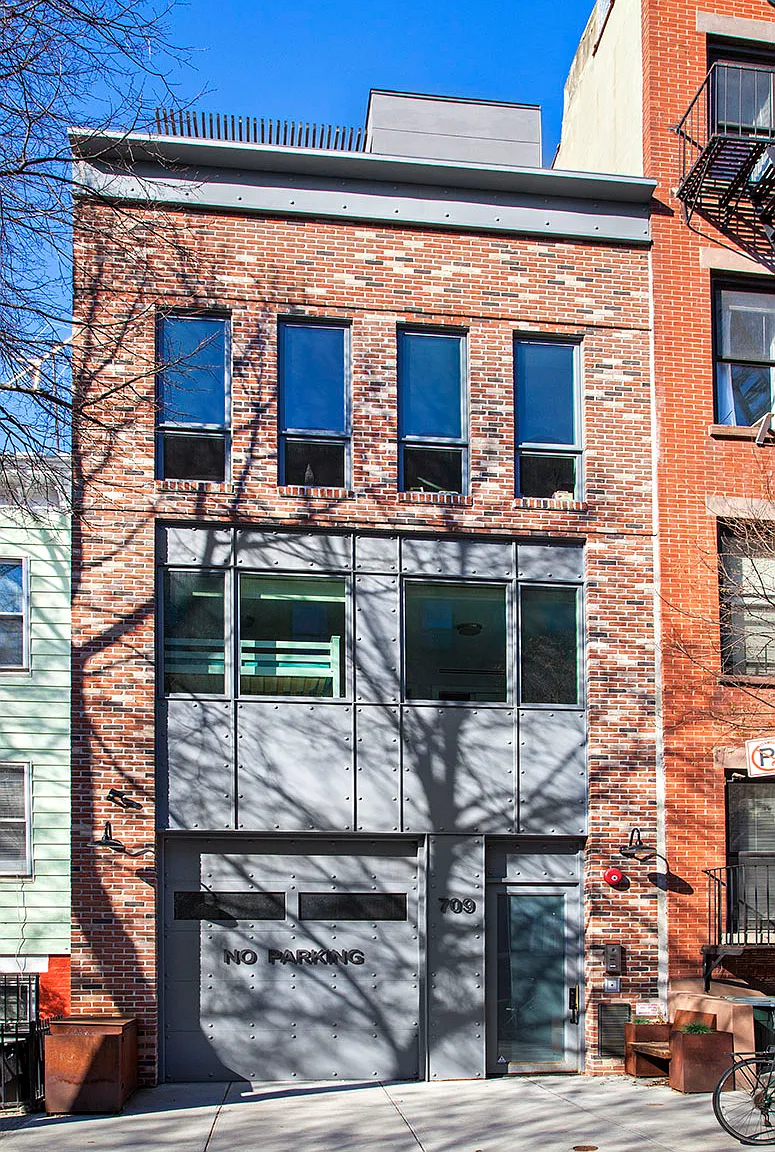709 Sackett Street — Photo 1
