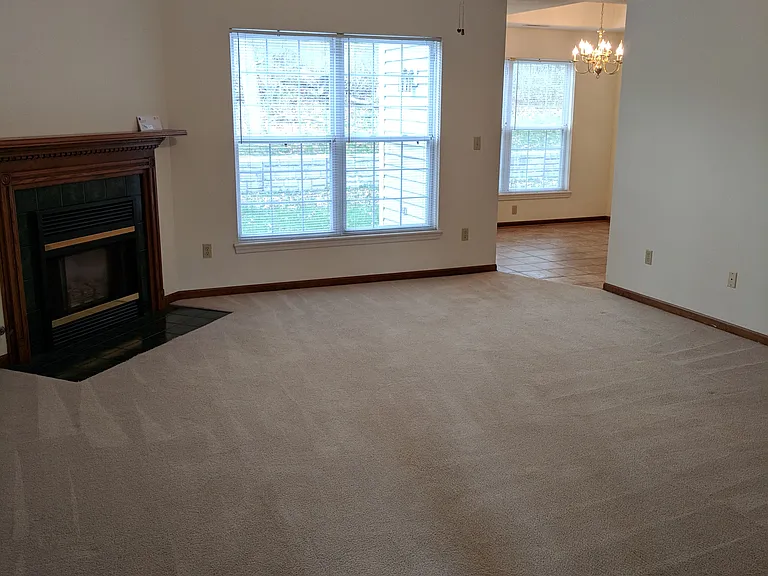 2807 Melody Ln — Photo 14