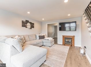 2220 Bond Ave, Drexel Hill, PA 19026