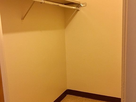 5th image of 100 Park Pl APT 303