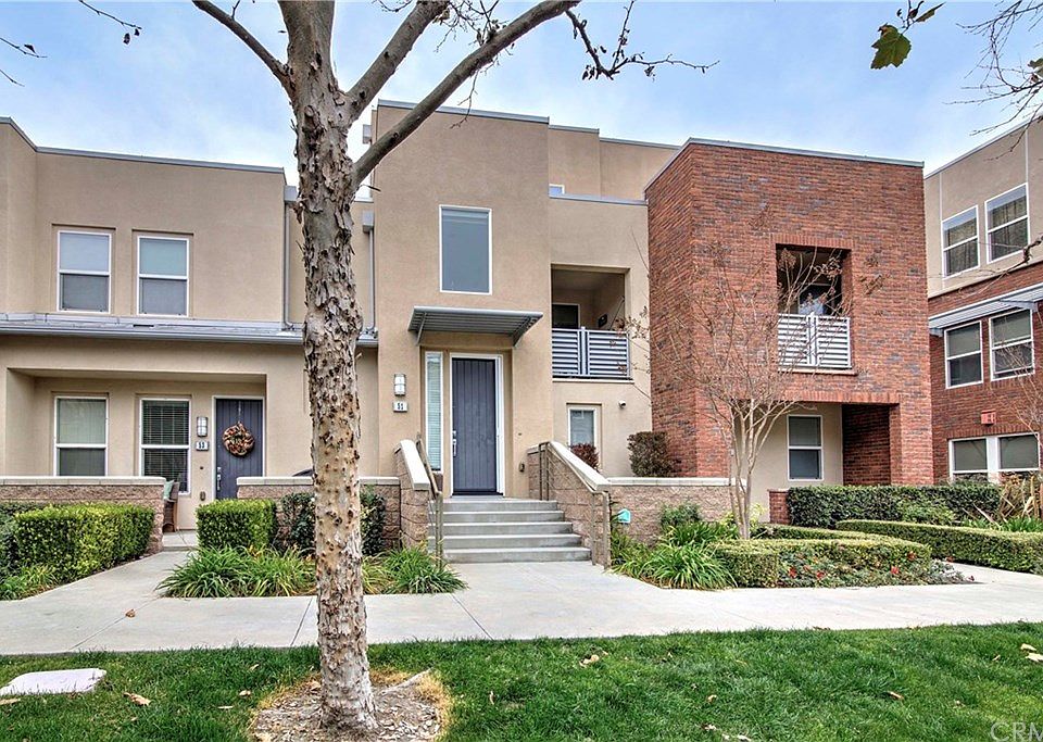 1st image of 51 Beacon Way