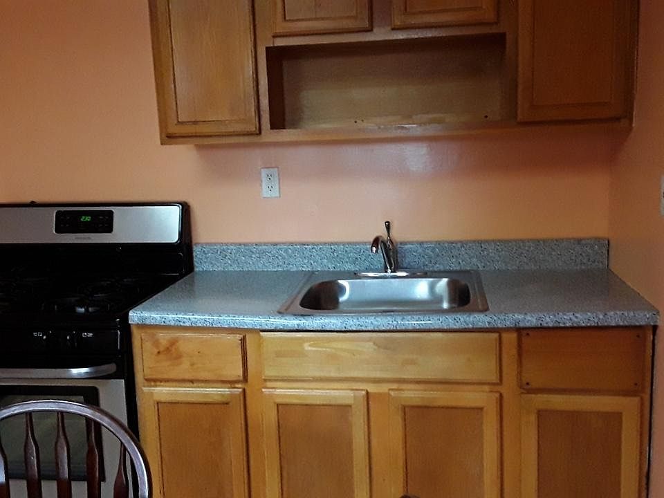 1st image of 10409 177th St #2