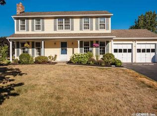 1424 Creek Pointe, Farmington, NY 14425