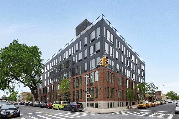 Rented by Luxury Apartments LIC | media 23