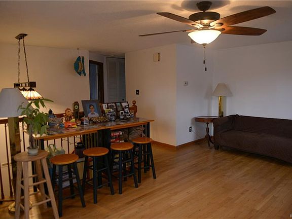 4th image of 250 Sundridge Dr