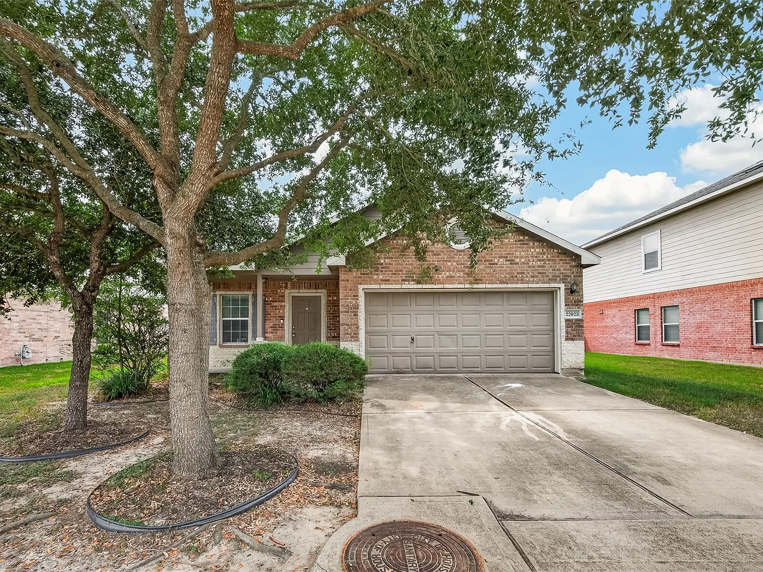 3 bed, 2.0 bath, 1680 sqft, $1,900 — Photo 3