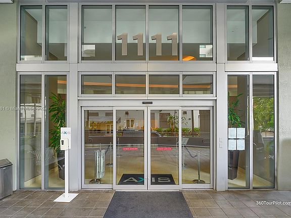 5th image of 1111 SW 1st Ave #3625