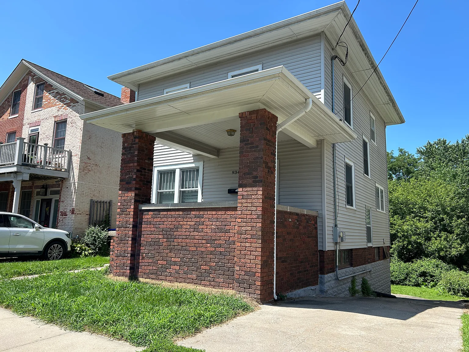 5 bed, 2800 sqft, $3,500 — Photo 2