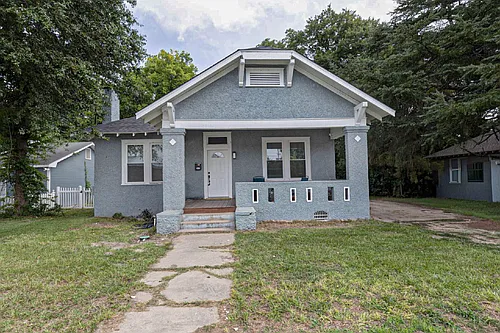 2229 10th St Photo 1