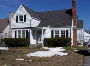 450 Huxley Dr, Cheektowaga, NY 14225