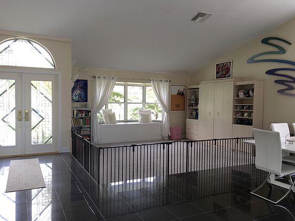 4th image of 2900 NW 10th Ave