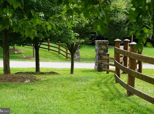 867 New London Rd, Newark, DE 19711