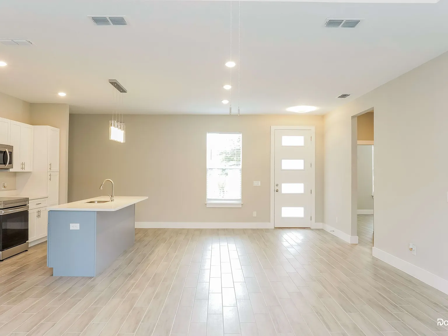 4 bed, 2.0 bath, 1670 sqft, $1,775 — Photo 3