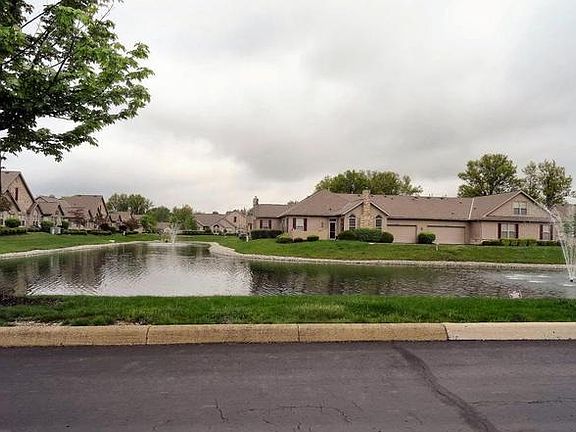 3rd image of 8828 Linksway Dr