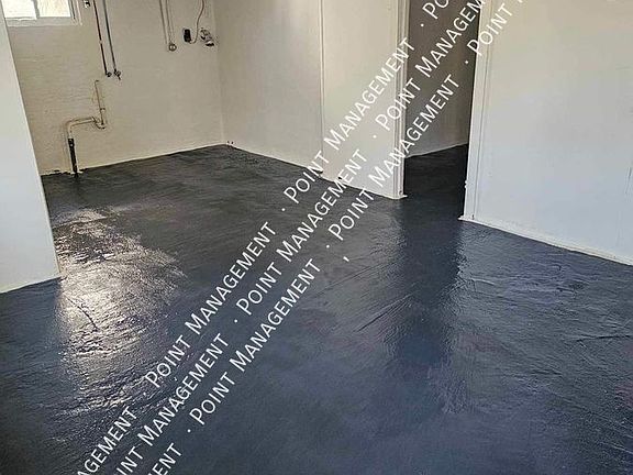 4th image of 814 Keel St