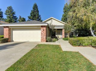 9158 Old Creek Dr, Elk Grove, CA 95758