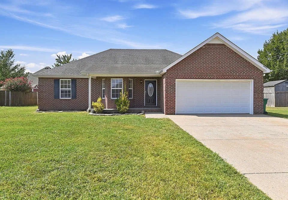 3033 Mesquite Dr