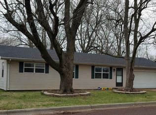 1139 N Glenn Ave, Springfield, MO 65802