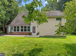 8704 Patton Rd, Wyndmoor, PA 19038