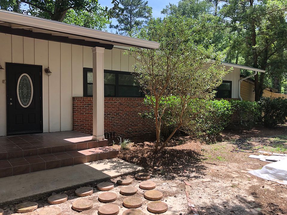 1st image of 3571 Lakeshore Dr