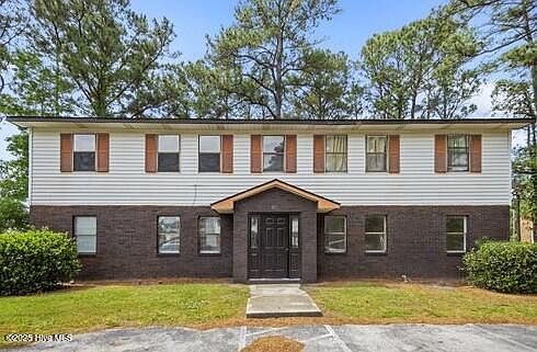 1st image of 110 Ravenwood Dr APT C