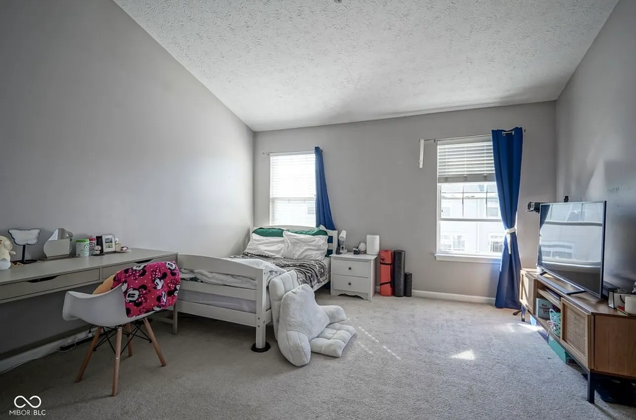 3 bed, 3.5 bath, 1844 sqft, $2,850 — Photo 4