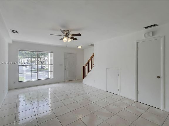 2nd image of 2933 N Cambridge Ln #2933