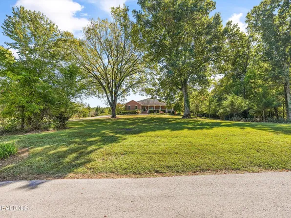 3412 Seebers Ct, Louisville, TN 37777