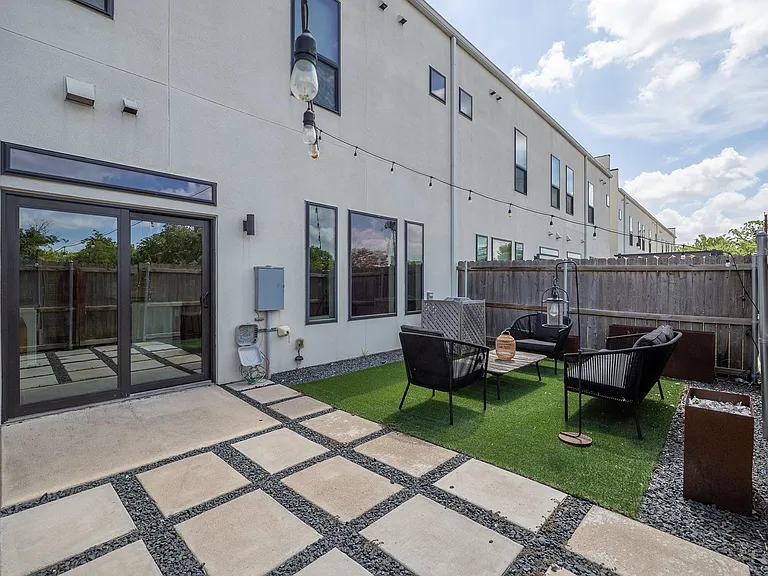 6409 Berkman Dr #4 — Photo 4
