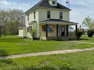 568 N 4th St, Sheldon, IL 60966