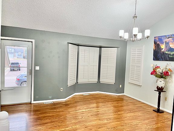 4th image of 1307 Sunnyside St