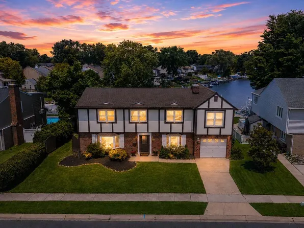 35 Neptune Dr, Joppa, MD 21085