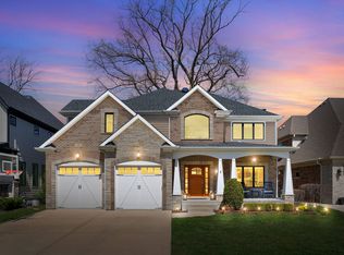 285 E Madison St, Elmhurst, IL 60126