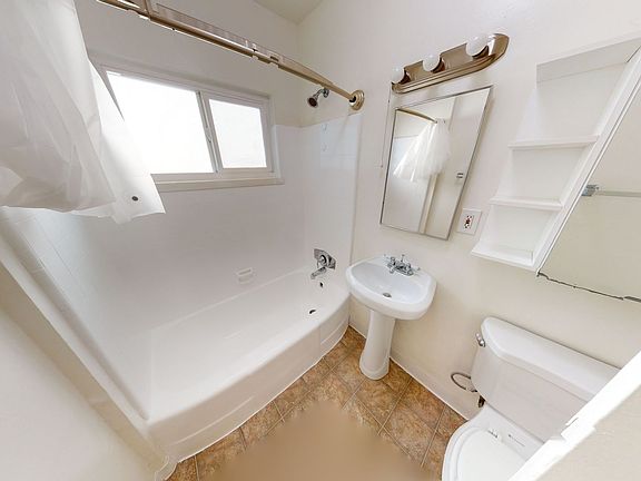 5th image of 75 W Glenarm St #D