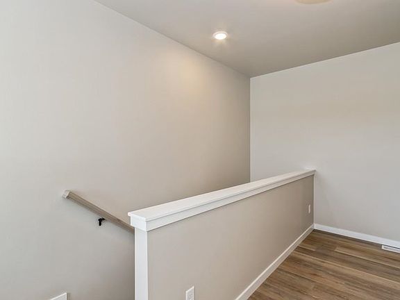 3rd image of 762 Clark Ave